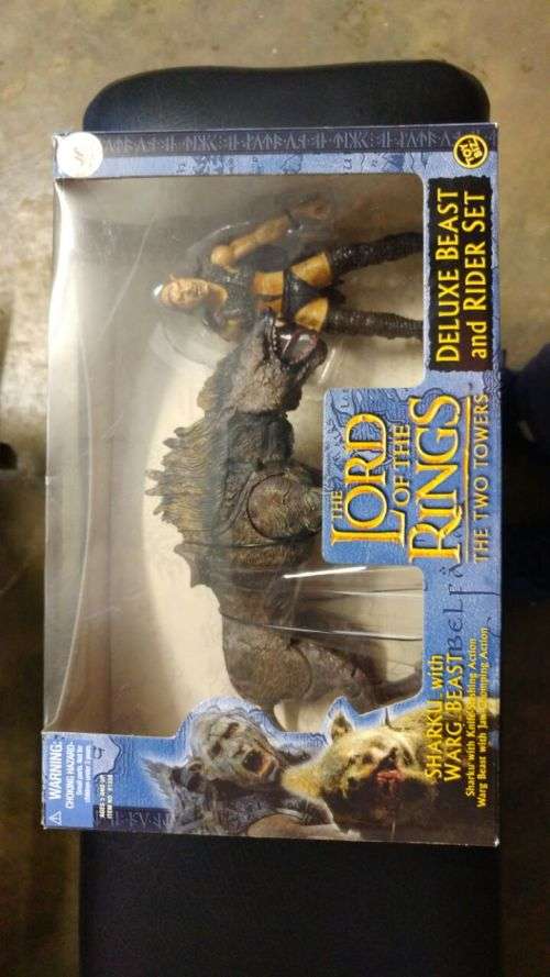 Deluxe beast and rider set