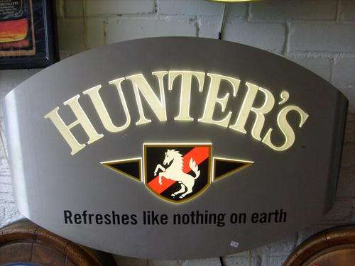 HUNTER'S BAR LIGHT