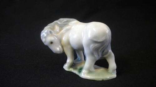 WADE WHIMSIE - PONY!!