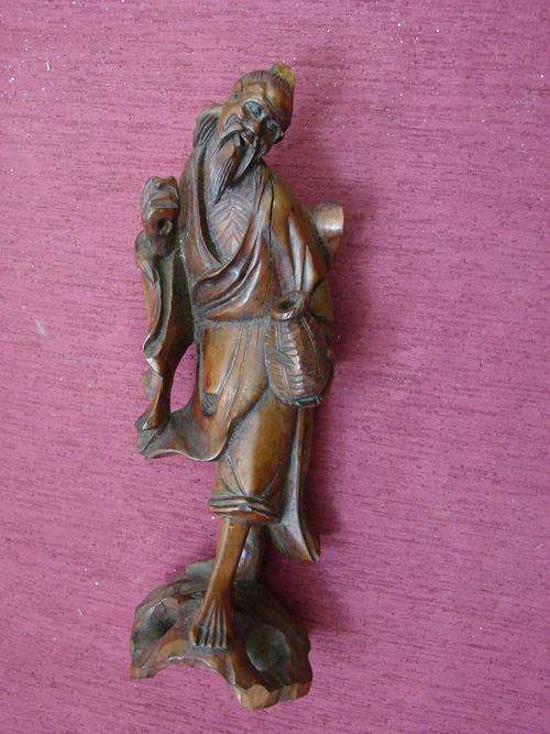 WOODEN ORIENTAL MAN !!