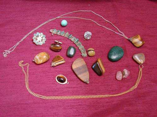 MIXED JEWELLERY LOT - SEMI PRECIOUS STONES