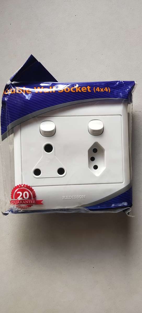 Double wall sockets