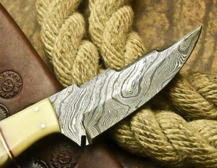 2.Damascus steel handcrafted knife with leather pouch ram horn handle perfect gift!