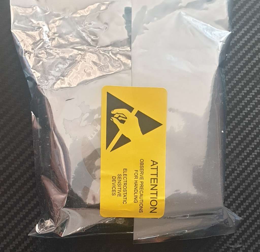 Intel Nuc 8 V5PNK i5 Vpro motherboard kit new with 16gb DDR4 ram