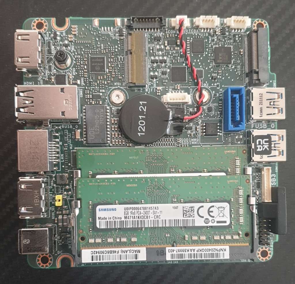 Intel Nuc 8 V5PNK i5 Vpro motherboard kit new with 16gb DDR4 ram