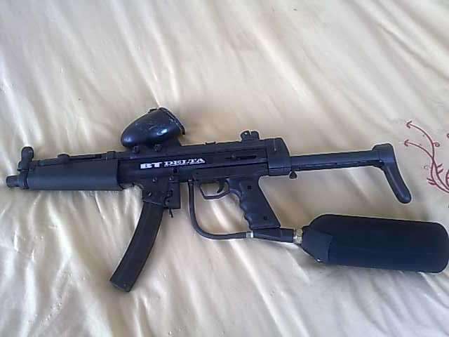 BT Delta MP-5 .68cal paintball marker with cylinder+hopper,best home defence!!