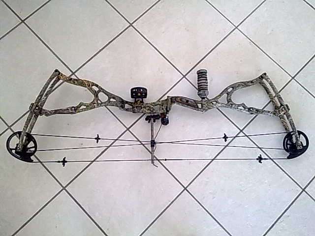 Archery compound bow Bowtech Commander LH 60-70lbs 29" NEW!