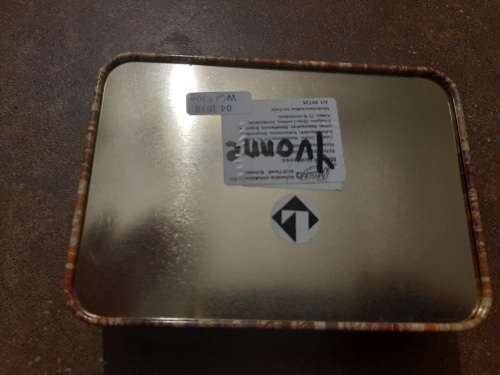 stunning Tin container