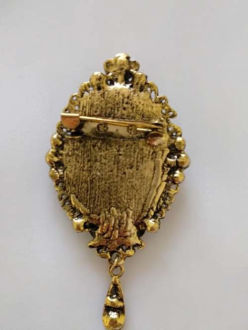 Vintage style cameo brooch/Beautiful brooch/Stylish fashion brooch/Special brooch/ Brooch