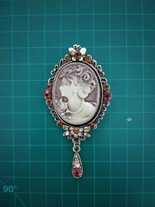 Vintage style cameo brooch/Beautiful brooch/Stylish fashion brooch/Special brooch/ Brooch