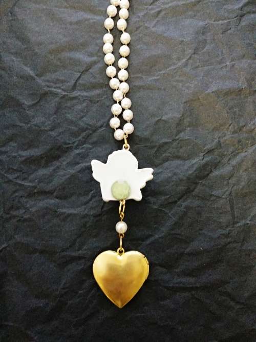 Handmade pearl necklace with locket/Vintage style/Beautiful necklace/Fashion necklace/Special/