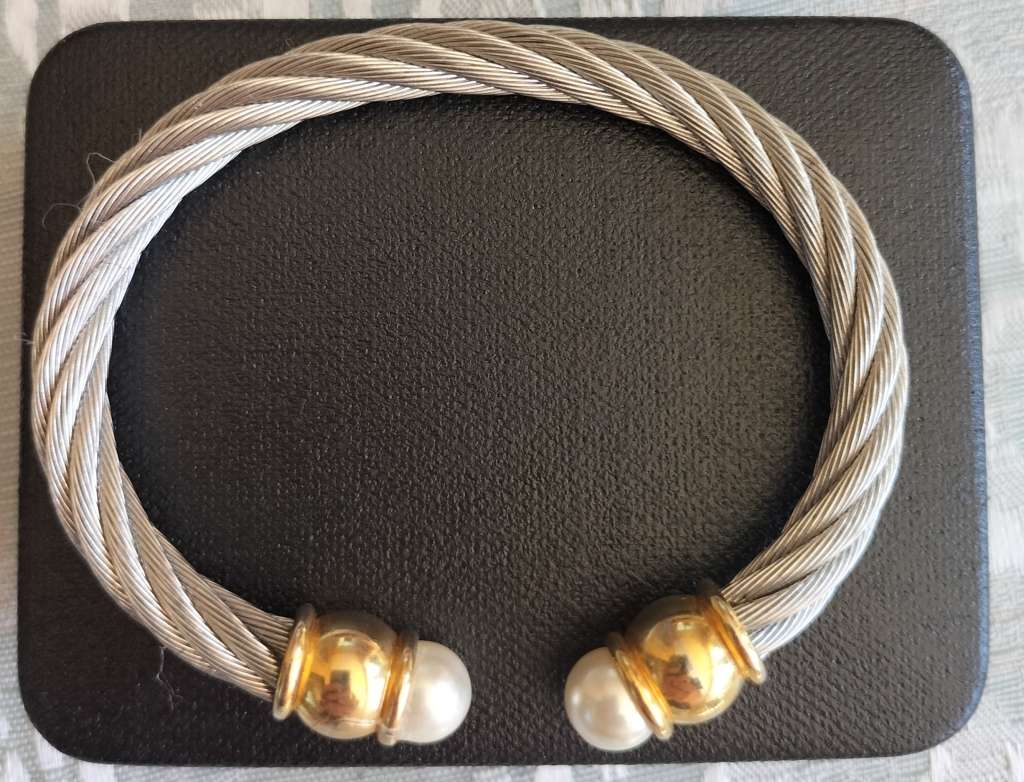 Pierre Cardin bracelet (in original box)