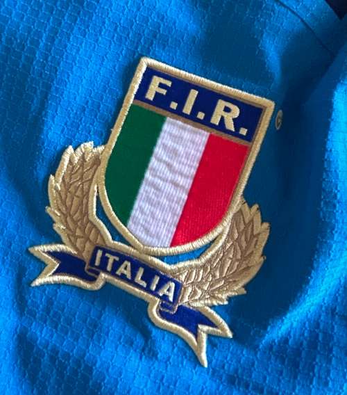 Italy player issue rugby jersey