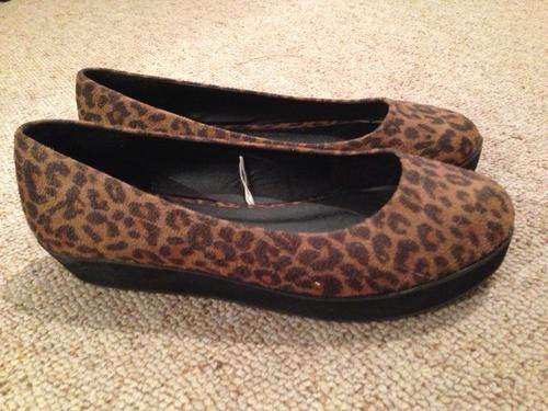 Ladies animal print platform pumps