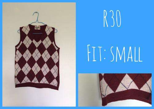 Ladies check sleeveless vest