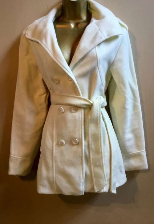 Cream coat used size 12 / 36