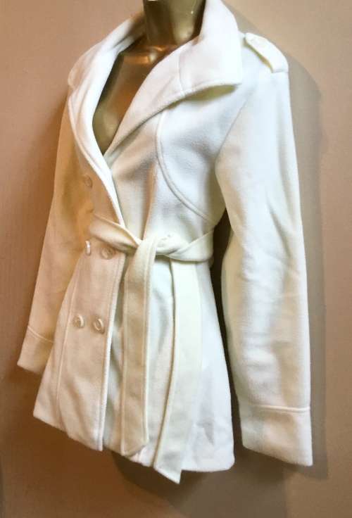 Cream coat used size 12 / 36