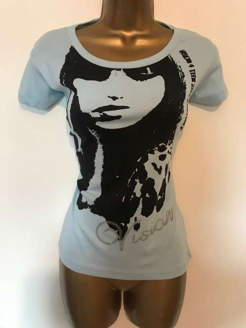 Suits size 12/36 ladies powder blue t-shirt top