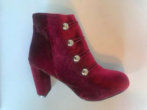 Size 6 / 39 new ladies red velvet moulin rouge boots
