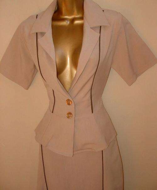 10 14 / 34 38 New beige jacket and skirt suit set wholesale