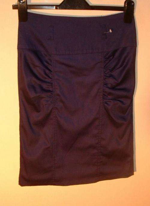 SIZE  6  New blue HIGH WAIST pencil skirt over the knee