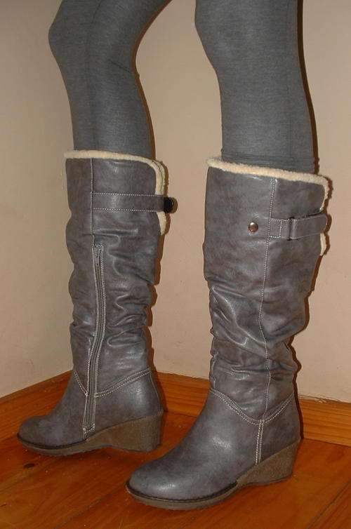 37, 38, 40 (4,5, 7, ) new grey slouch wedge boots ADJUSTABLE STRAP
