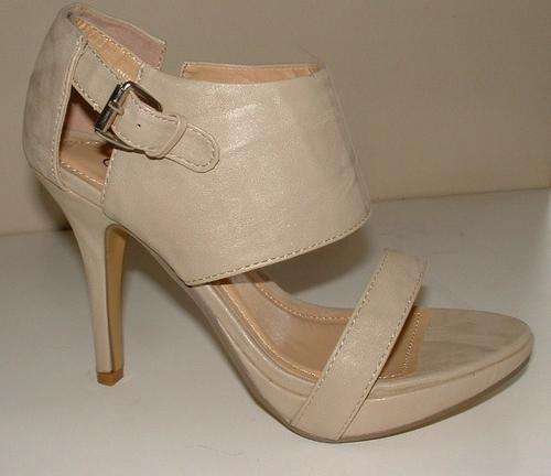 8 New boxed ladies CREAMY BEIGE high heel shoes platform. wholesale SALE