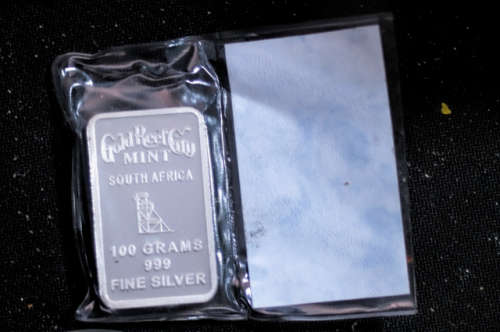 Rhino Bullion Bar 100 Grams.