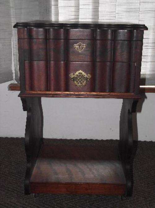 STINKWOOD SEWING CABINET. SIZE; 75CM X 45CM X 45CM