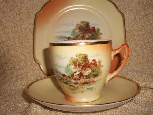 PORCELAIN TRIO. VICTORIA, CZECHOSLOVAKIA