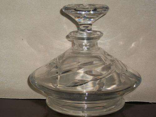 CRYSTAL SMALL DECANTER/SCENT BOTTLE. SIZE.