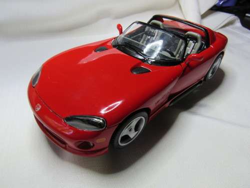 1 : 18 Dodge Viper RT10