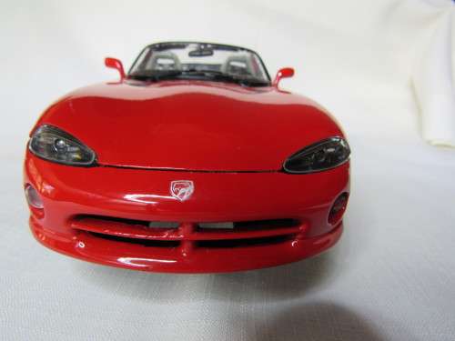 1 : 18 Dodge Viper RT10