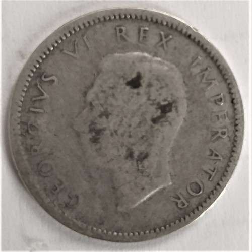 1943 SIXPENCE