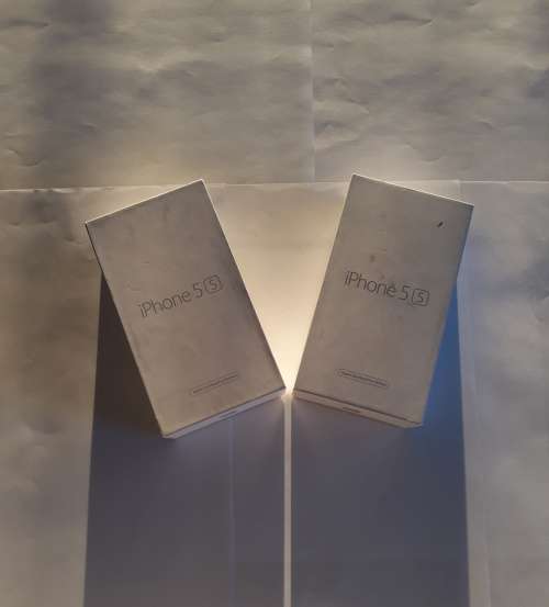 2x IPhone 5s brand new condition!!! - read description