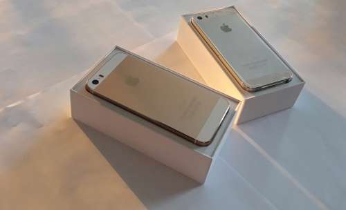 2x IPhone 5s brand new condition!!! - read description
