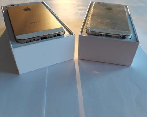 2x IPhone 5s brand new condition!!! - read description