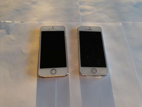 2x IPhone 5s brand new condition!!! - read description