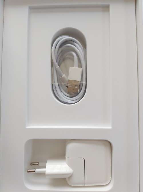 Apple iPad Mini 4 16GB WI-FI Space Grey Mint Condition!!