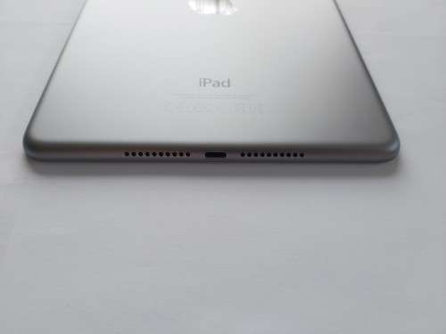 Apple iPad Mini 4 16GB WI-FI Space Grey Mint Condition!!