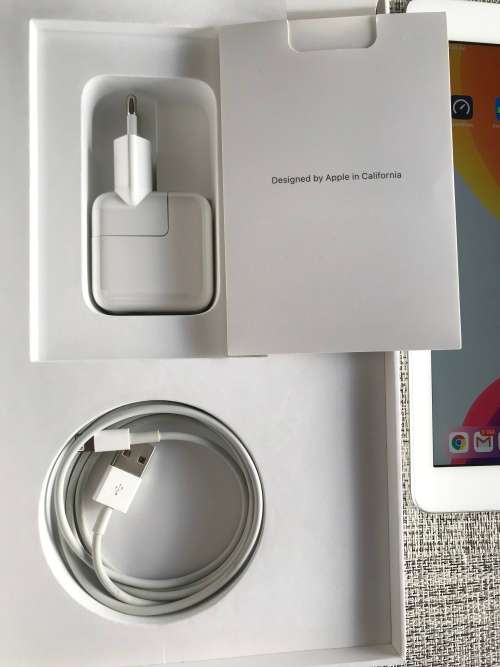 Apple iPad 6 Silver 32GB WiFi & LTE-Excellent Condition!