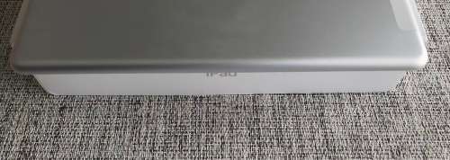 Apple iPad 6 Silver 32GB WiFi & LTE-Excellent Condition!