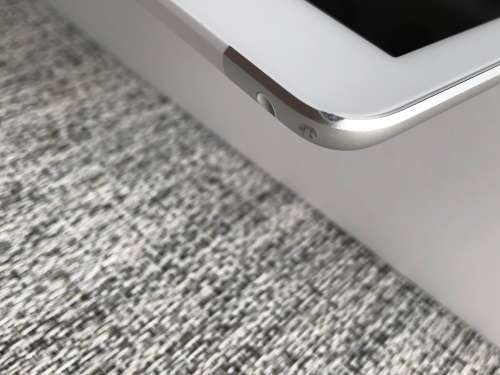 Apple iPad 6 Silver 32GB WiFi & LTE-Excellent Condition!