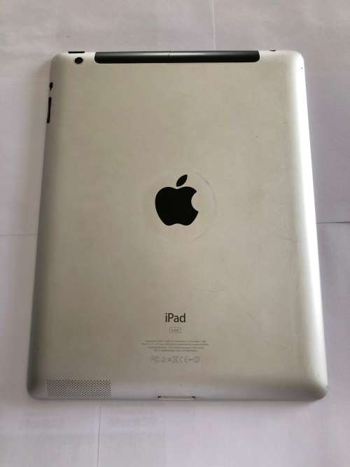 iPad 3 64GB WiFi & Cellular Space Grey, Cracked Screen