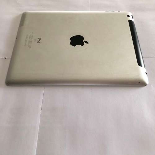 iPad 3 64GB WiFi & Cellular Space Grey, Cracked Screen