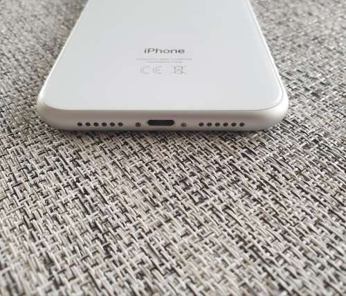 Apple iPhone XR White 64GB-Mint Condition