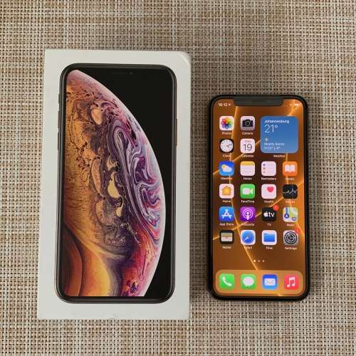 APPLE iPHONE XS GOLD 64GB NEW!