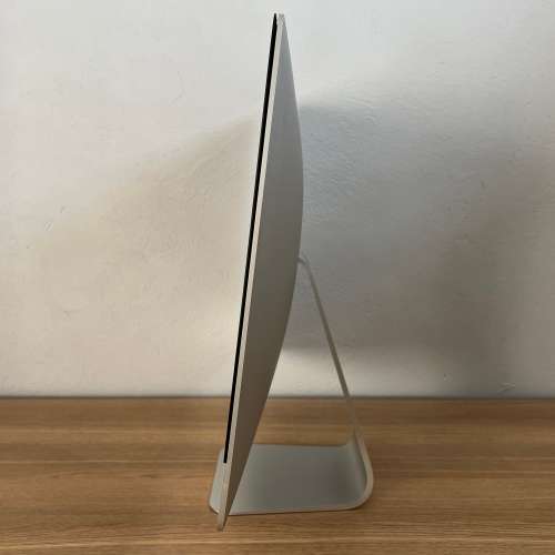 Apple iMac 21.5 Inch Mid 2014 Intel Core i5 480GB SSD/8GB RAM (3 Month Warranty)