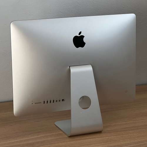 Apple iMac 21.5 Inch Mid 2014 Intel Core i5 480GB SSD/8GB RAM (3 Month Warranty)