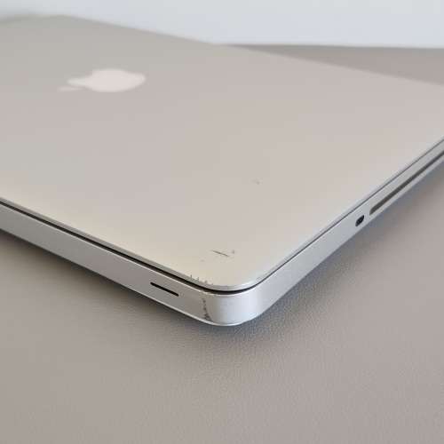 Apple MacBook Pro 13 Inch Mid 2012 Intel Core i5 128GB SSD/8GB RAM (SOLD AS IS-READ DESCRIPTION)